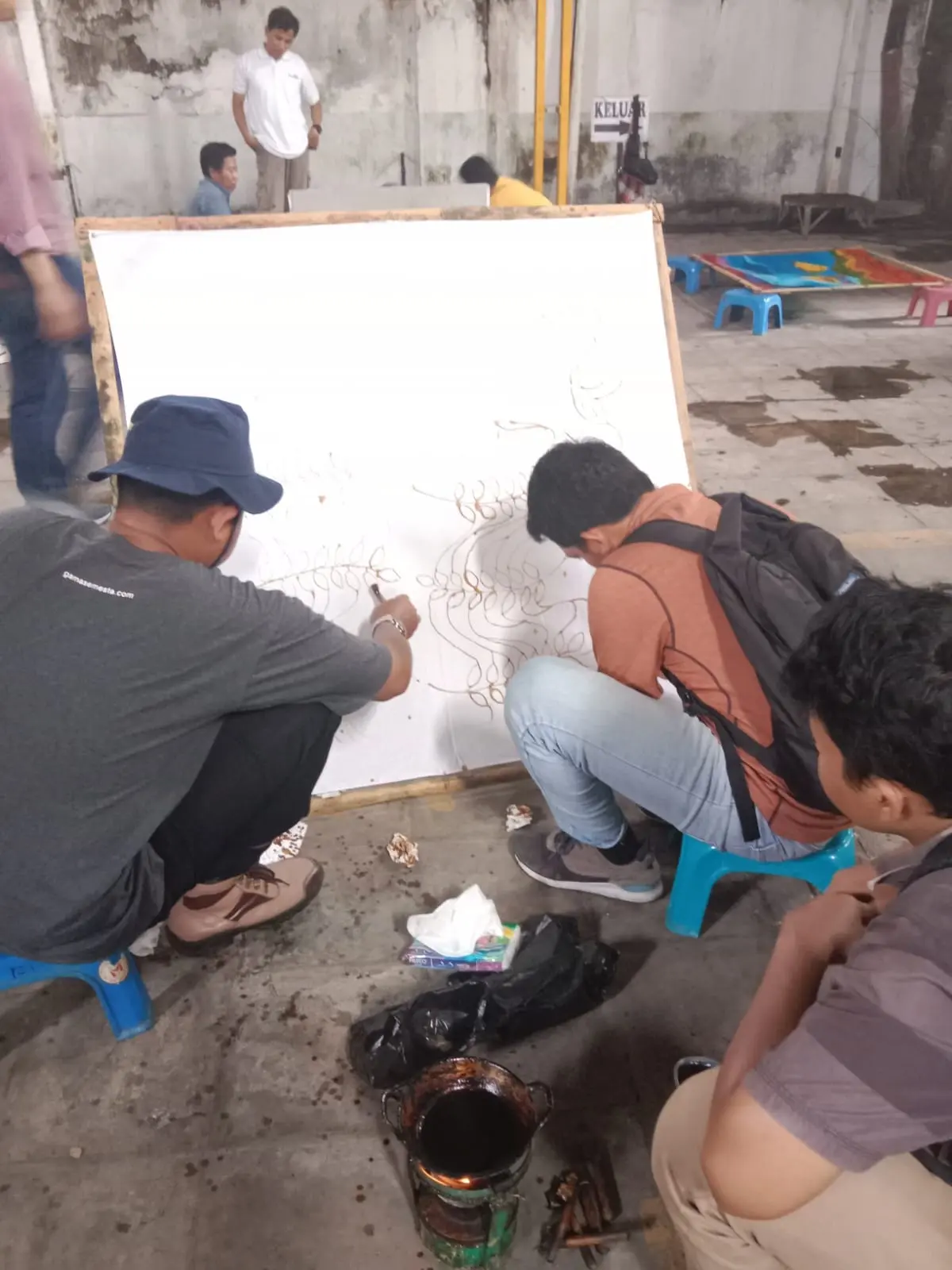 Pelatihan membatik mahasiswa UNIBA(2)